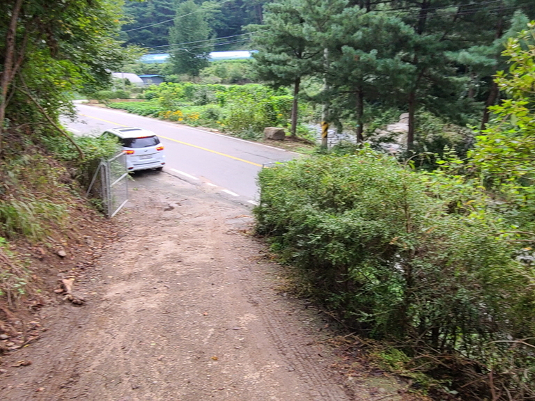 양구군  석현리      토임 467평  중  대지 390평    